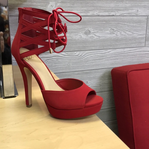 Platform Laced High Stiletto Heel - Picture 2 of 4